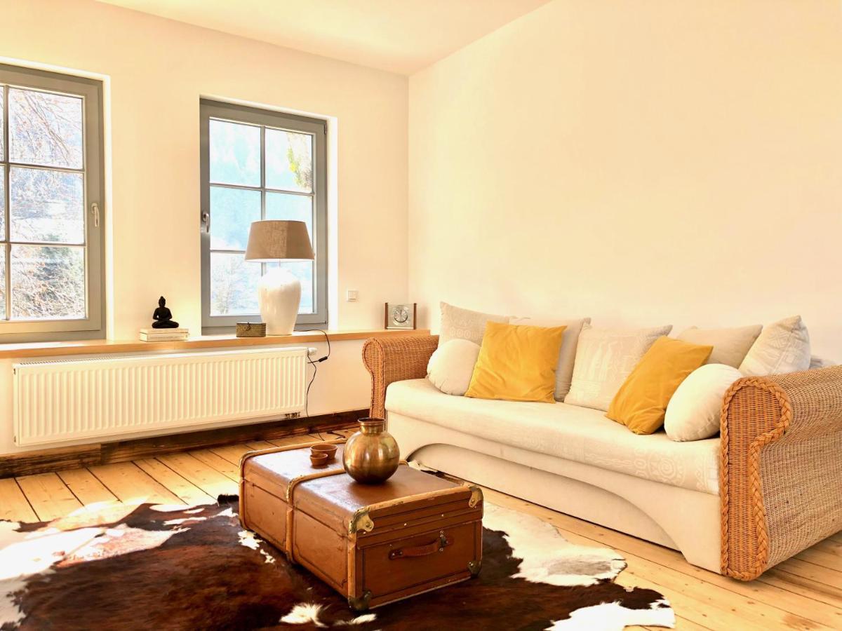 Ferienwohnung Weingut Villa Huesgen Am Moenchhof ทราเบิน-ทราร์บาค ภายนอก รูปภาพ