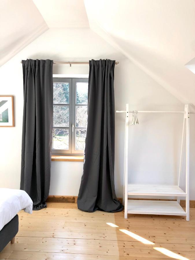 Ferienwohnung Weingut Villa Huesgen Am Moenchhof ทราเบิน-ทราร์บาค ภายนอก รูปภาพ